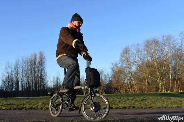 Brompton electric outlet blue